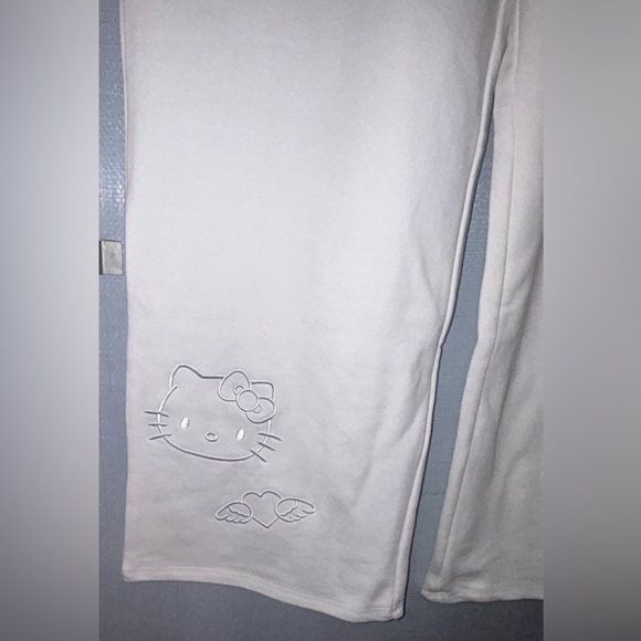 Plus hello kitty sweatpants size 3X - Picture 6 of 9